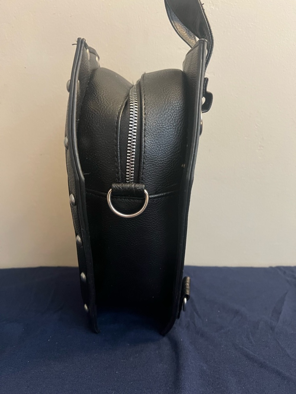 Hot Topic Coffin Shaped Purse/Backpack - Picture 2 of 2